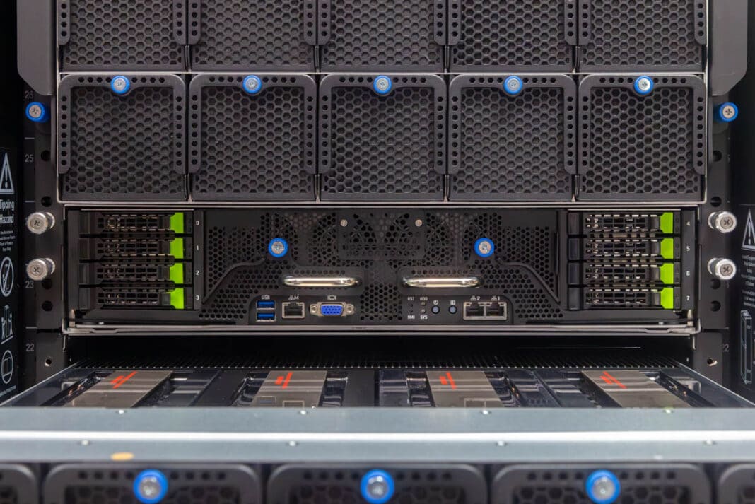 Обзор на Gigabyte GIGAPOD and GB300 NVL72