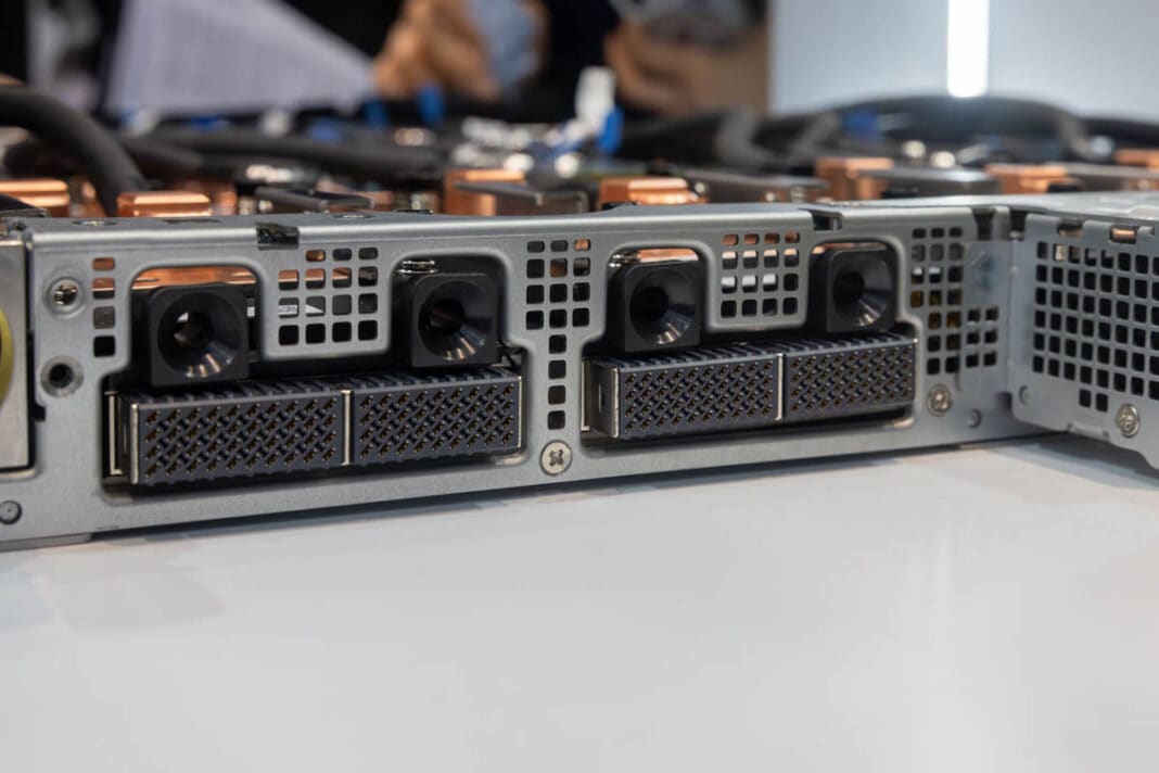 Обзор на Gigabyte GIGAPOD and GB300 NVL72