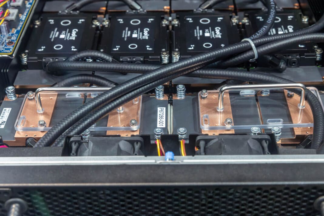 Обзор на Gigabyte GIGAPOD and GB300 NVL72