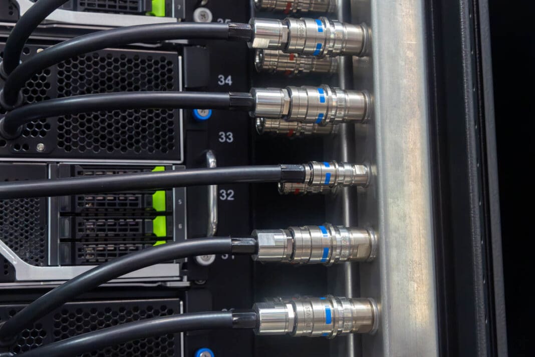 Обзор на Gigabyte GIGAPOD and GB300 NVL72