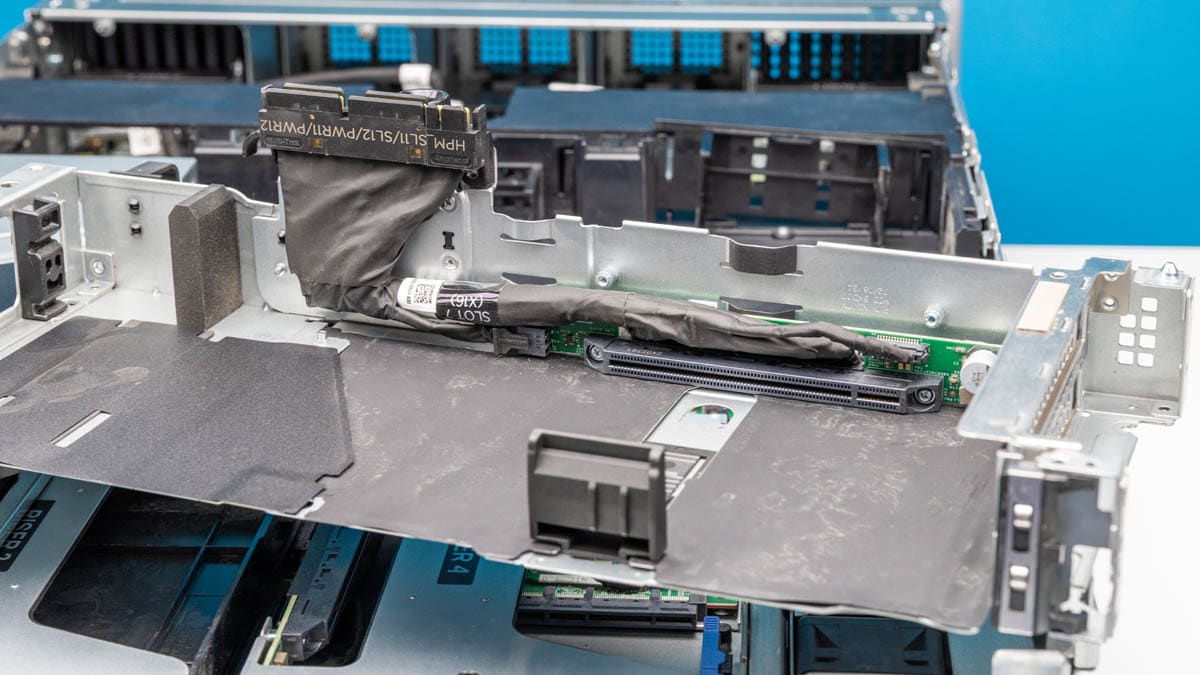 Сервер Dell PowerEdge R770