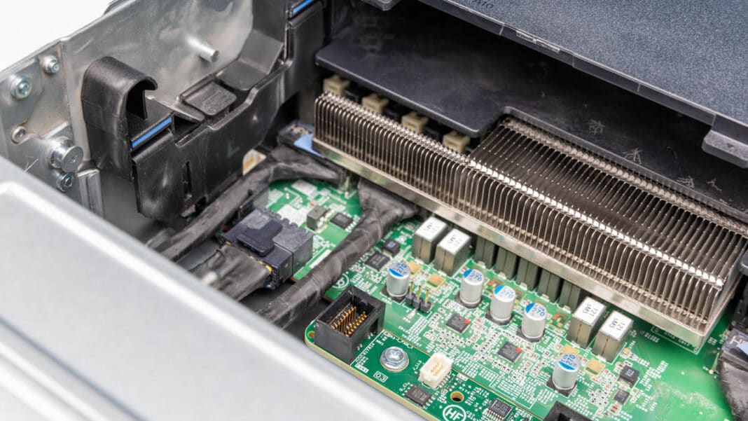 Сервер Dell PowerEdge R770