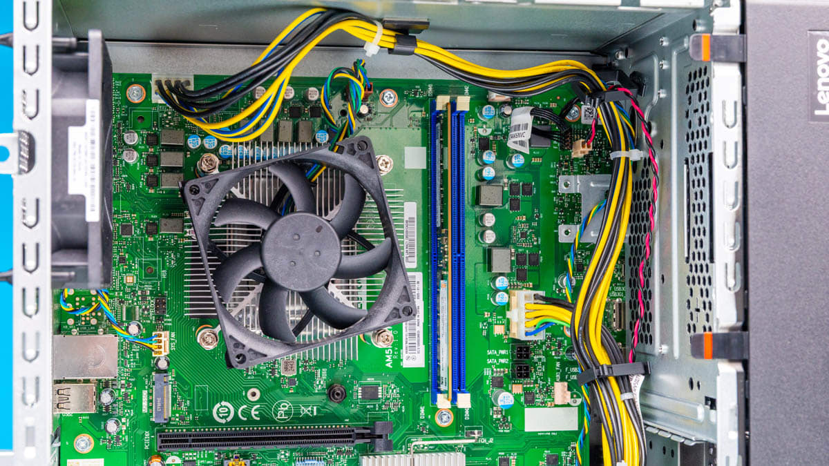 Сервер Lenovo ThinkSystem ST45 V3