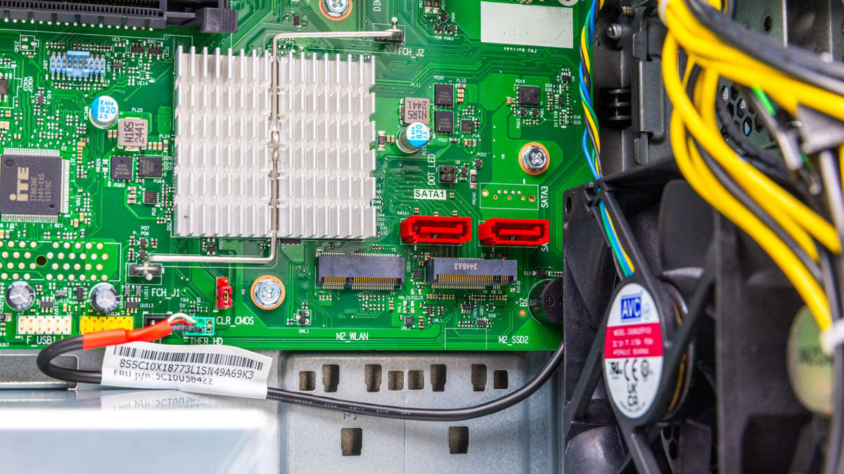 Сервер Lenovo ThinkSystem ST45 V3