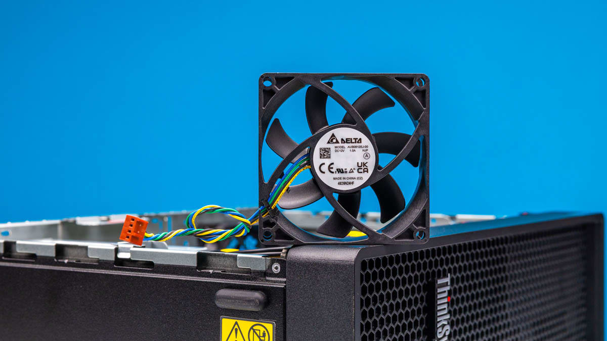 Сервер Lenovo ThinkSystem ST45 V3