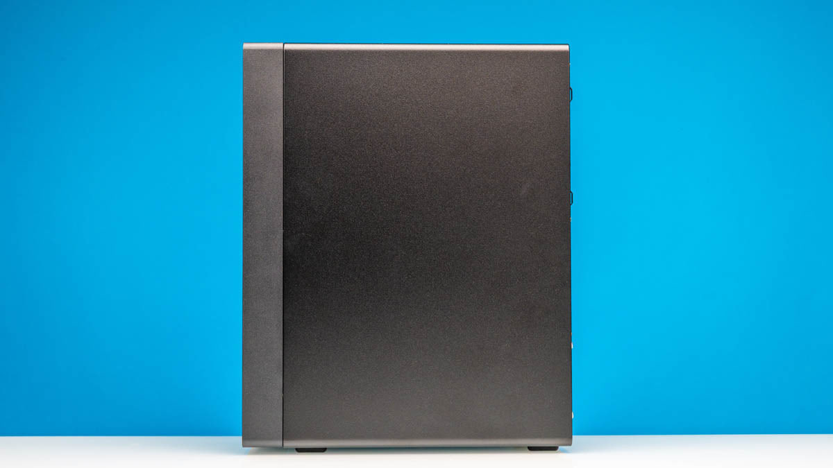 Сервер Lenovo ThinkSystem ST45 V3