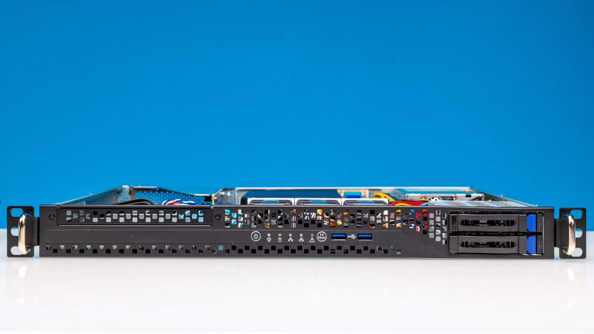 Сервер Gigabyte R113-C10