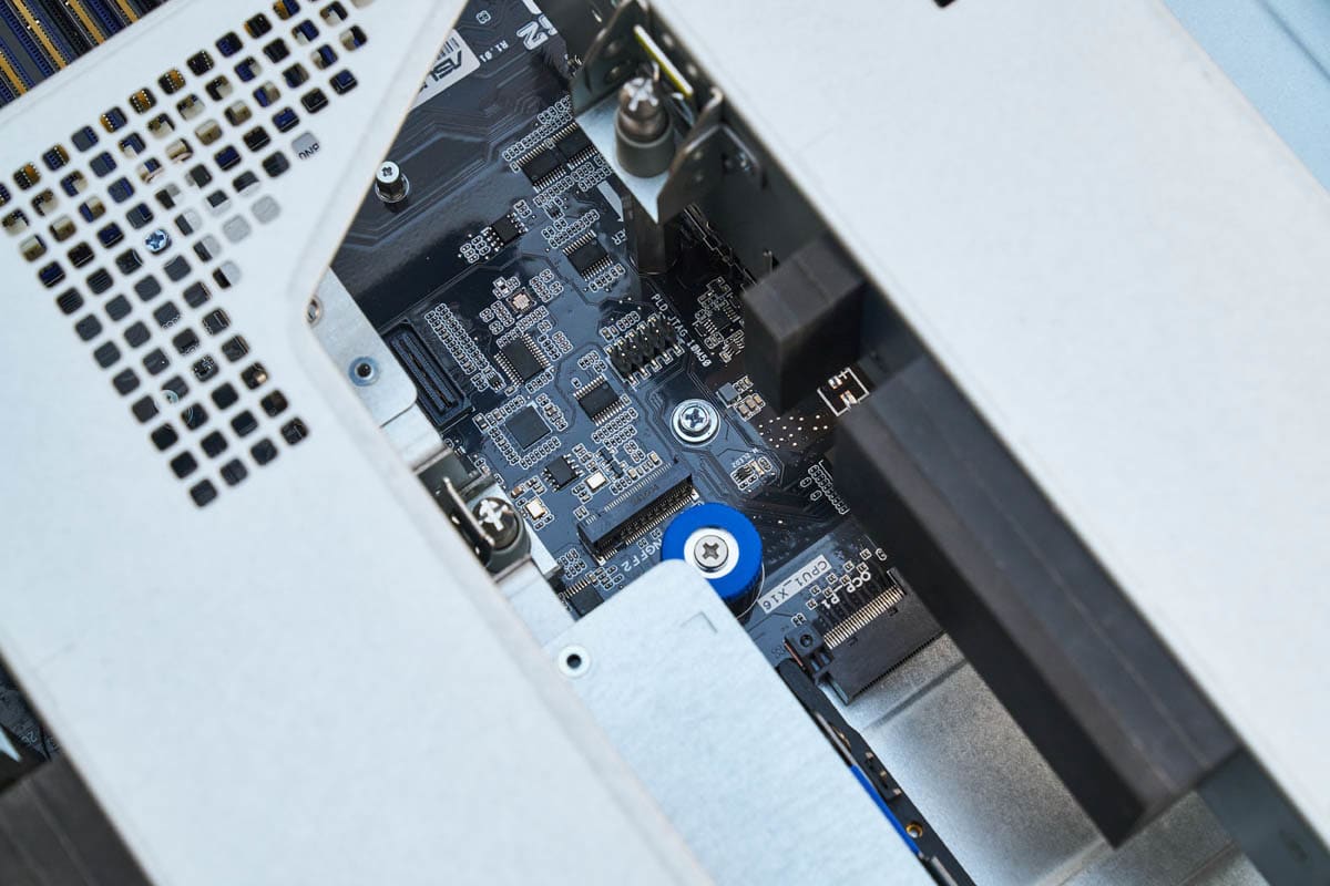 Сервер ASUS RS720-E12-RS8G