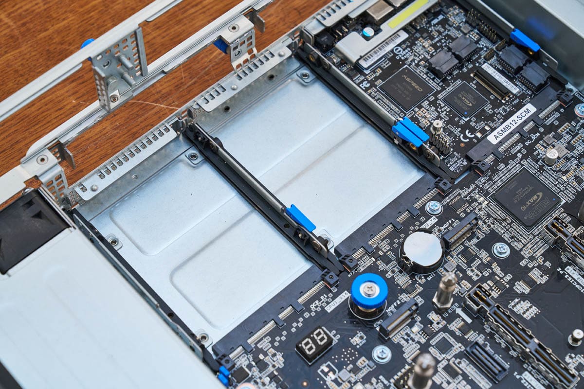 Сервер ASUS RS720-E12-RS8G