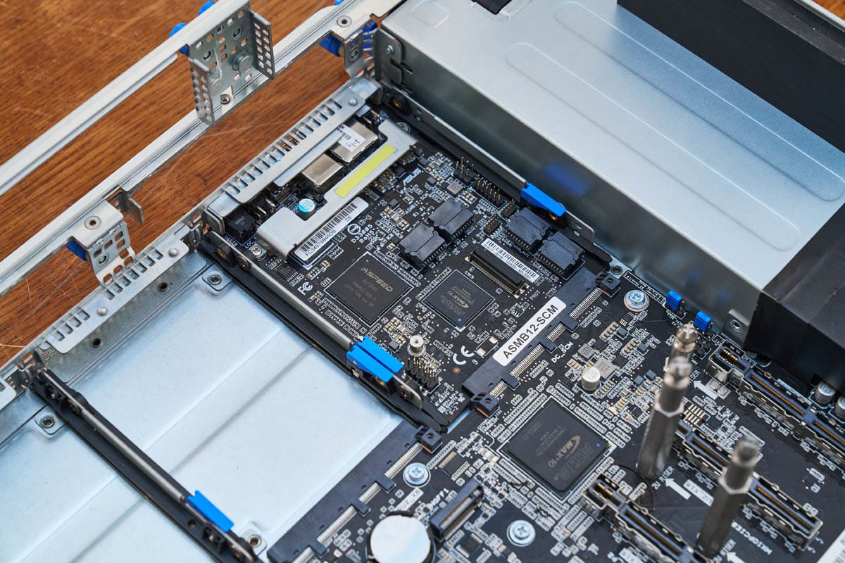 Сервер ASUS RS720-E12-RS8G