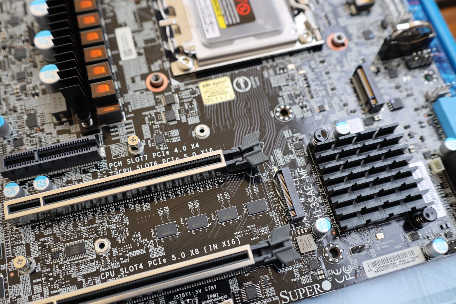 Материнская плата Supermicro H13SAE-MF