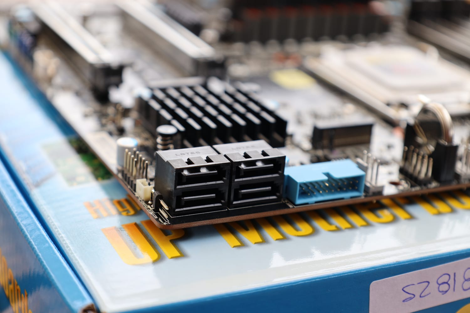 Материнская плата Supermicro H13SAE-MF