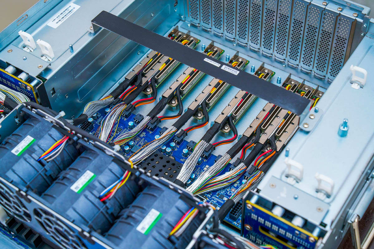 GIGABYTE G383-R80-AAP1