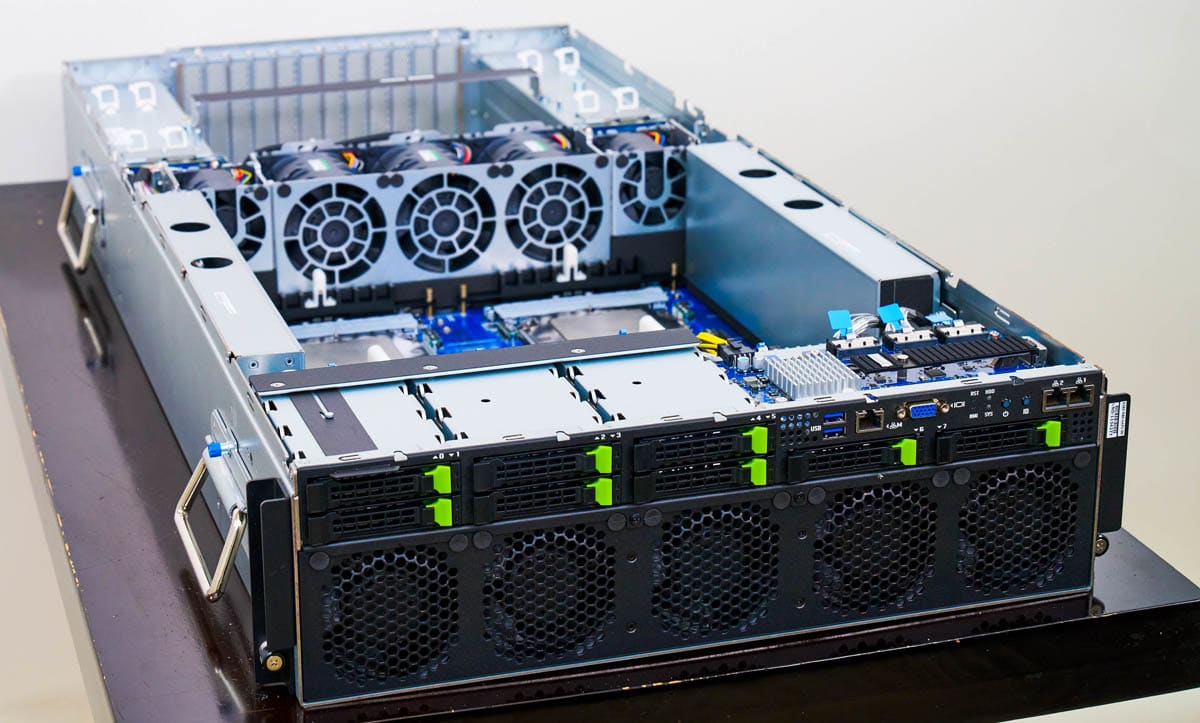 GIGABYTE G383-R80-AAP1