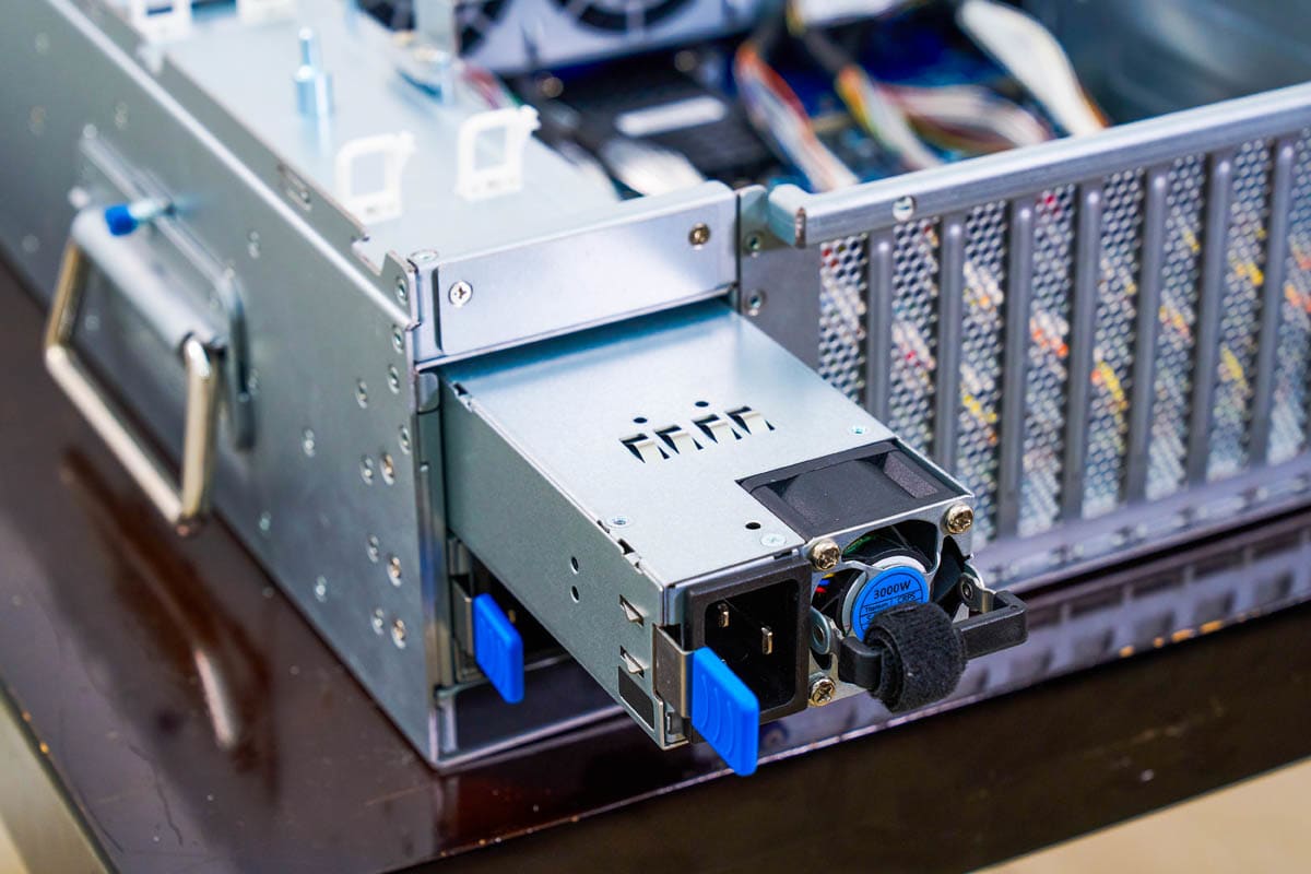 GIGABYTE G383-R80-AAP1