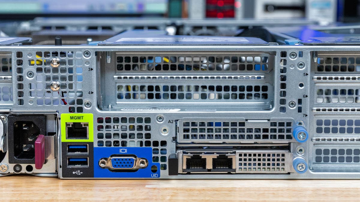 Supermicro Hyper SuperServer SYS-222HA-TN