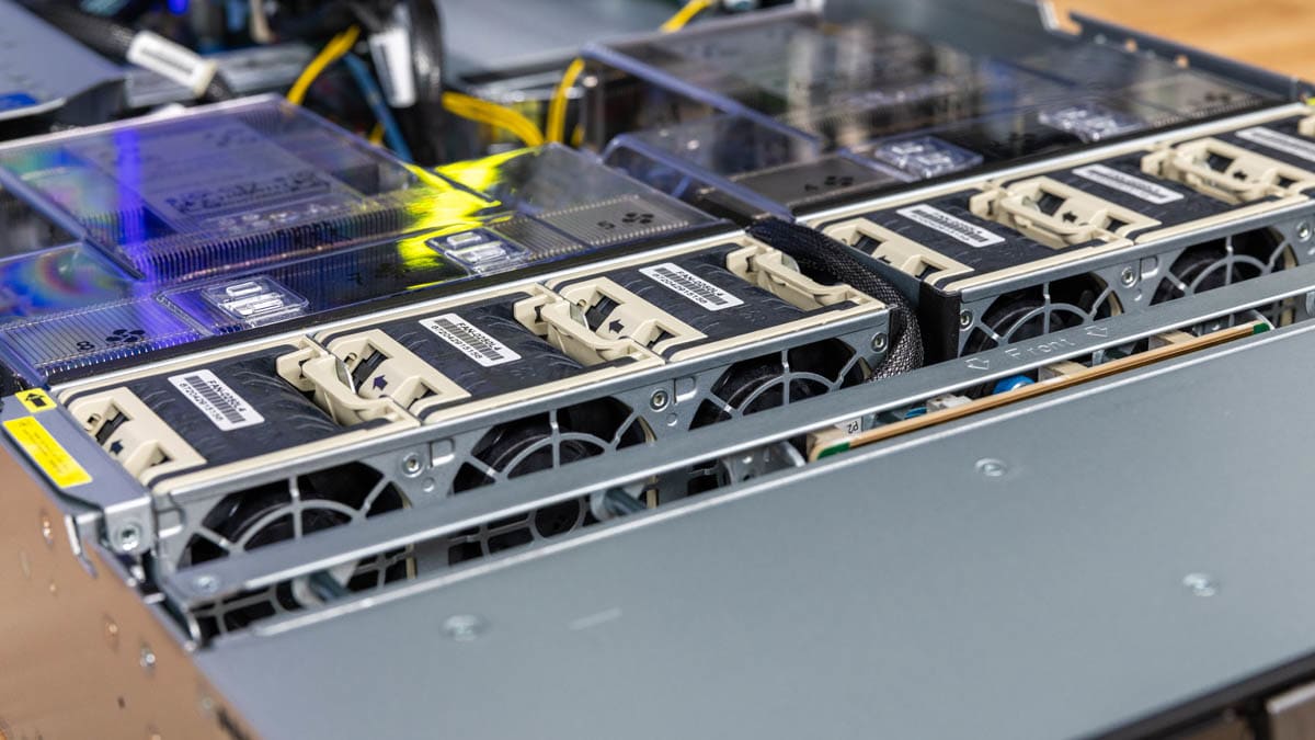 Supermicro Hyper SuperServer SYS-222HA-TN