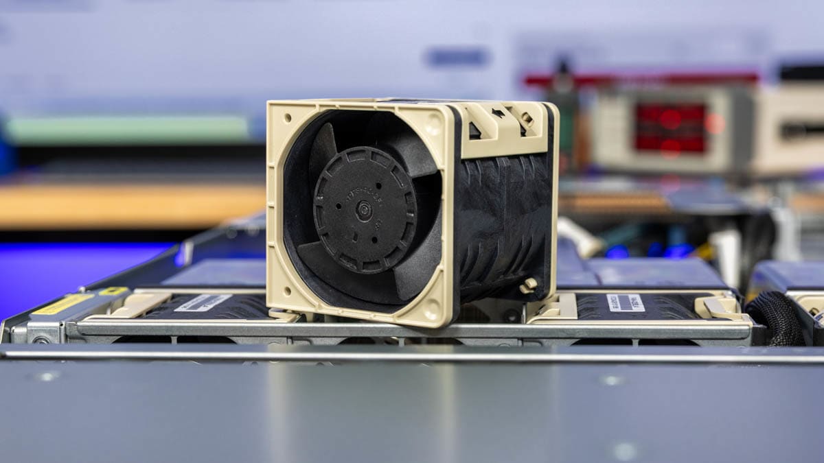 Supermicro Hyper SuperServer SYS-222HA-TN