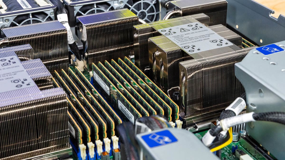 Supermicro Hyper SuperServer SYS-222HA-TN