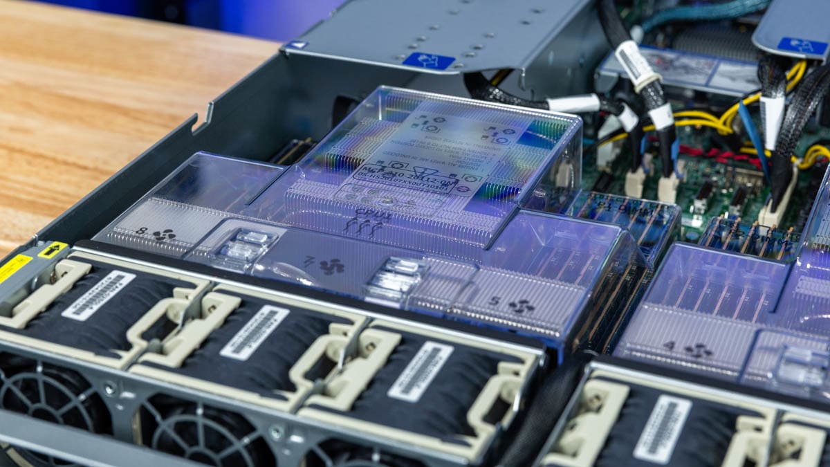 Supermicro Hyper SuperServer SYS-222HA-TN