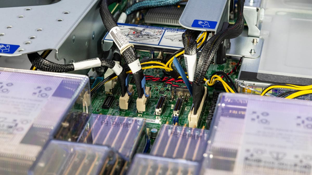 Supermicro Hyper SuperServer SYS-222HA-TN