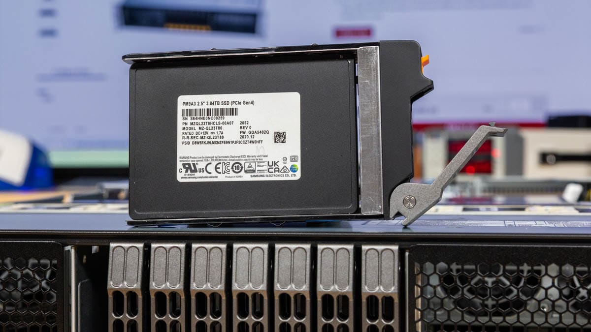 Supermicro Hyper SuperServer SYS-222HA-TN