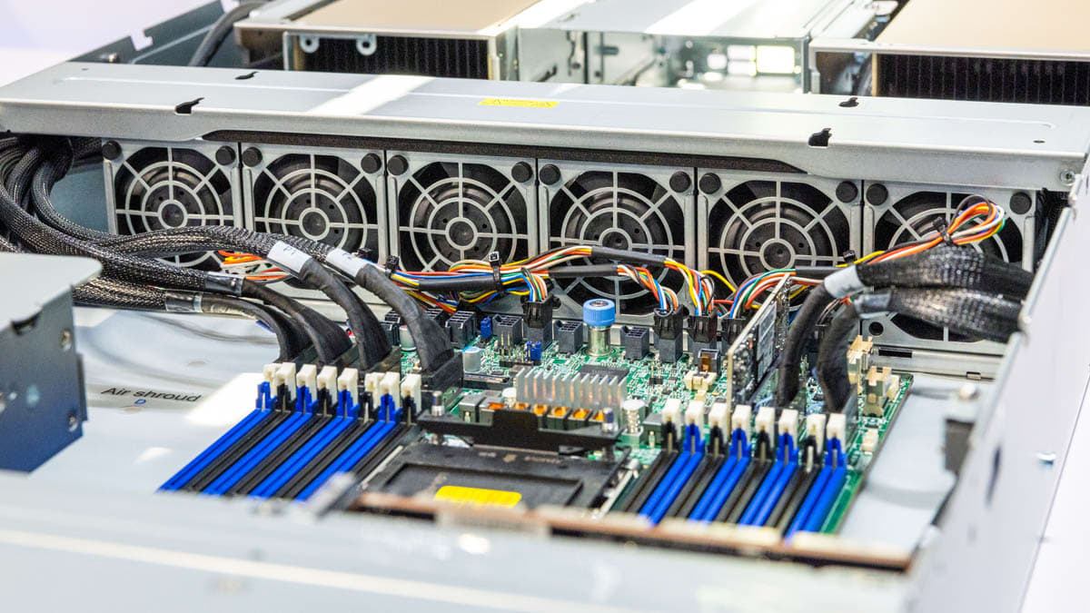 PCIe GPU 2025 года