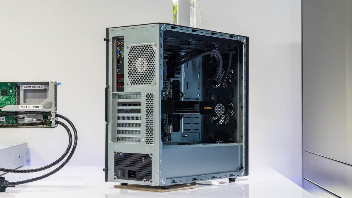 PCIe GPU 2025 года