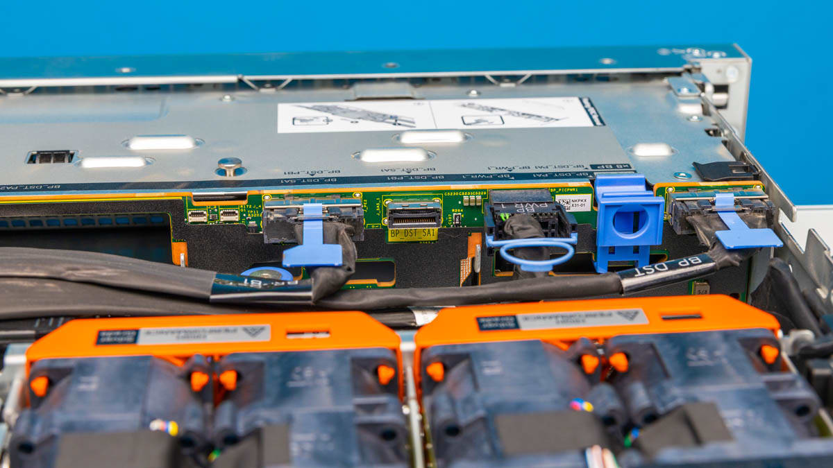 Dell PowerEdge R6715