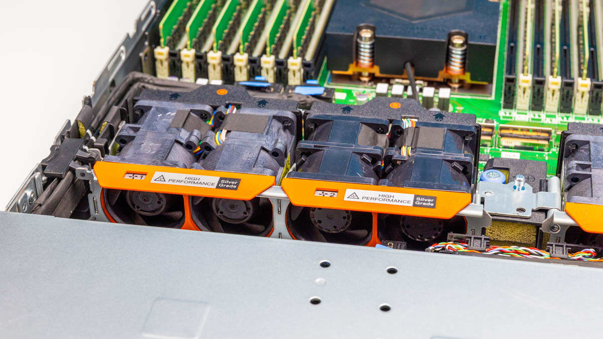 Dell PowerEdge R6715