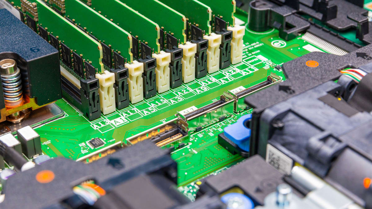 Dell PowerEdge R6715