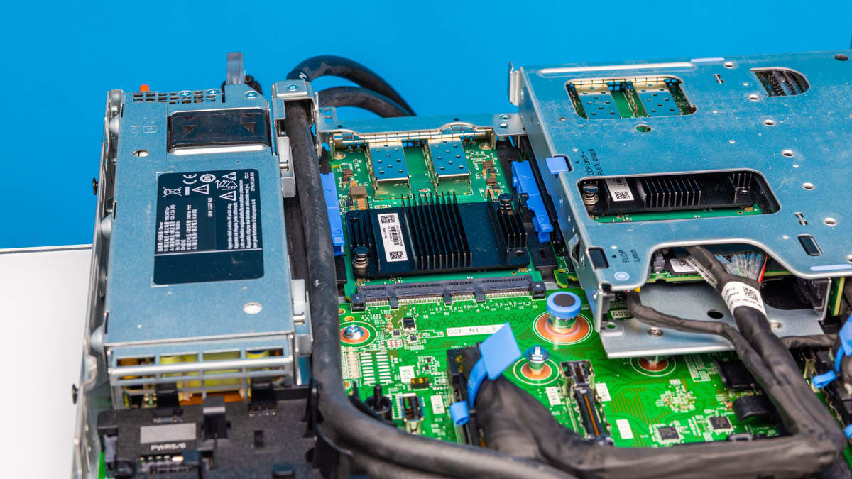 Dell PowerEdge R6715