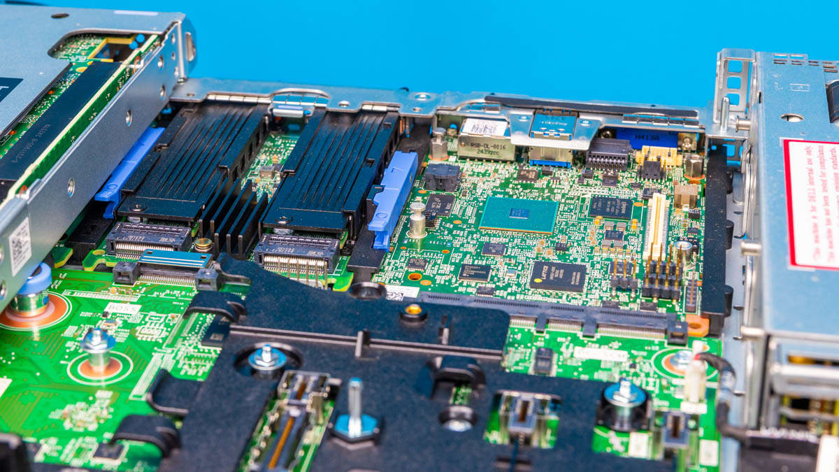 Dell PowerEdge R6715