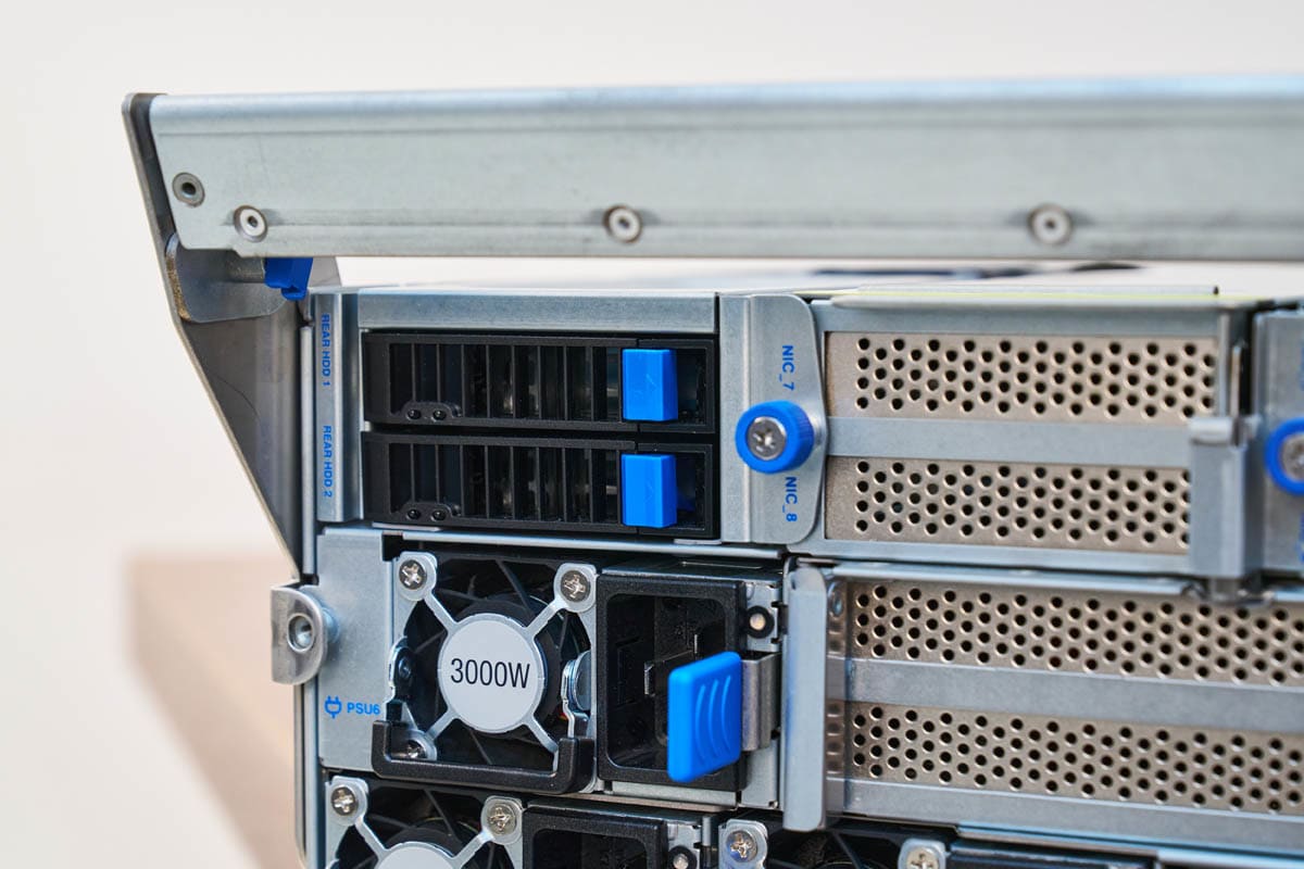 Сервер ASUS ESC A8A-E12U