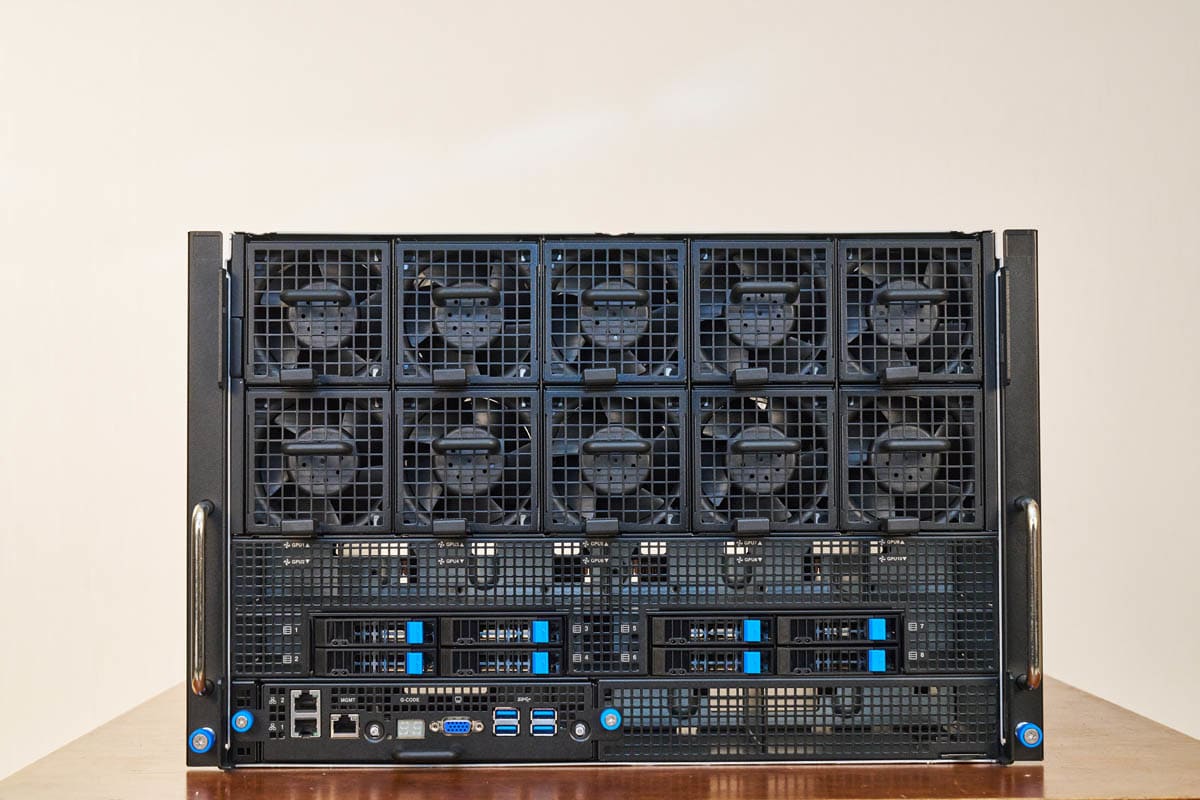 Сервер ASUS ESC A8A-E12U