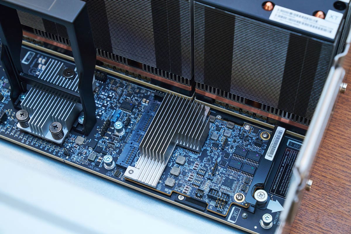 Сервер ASUS ESC A8A-E12U