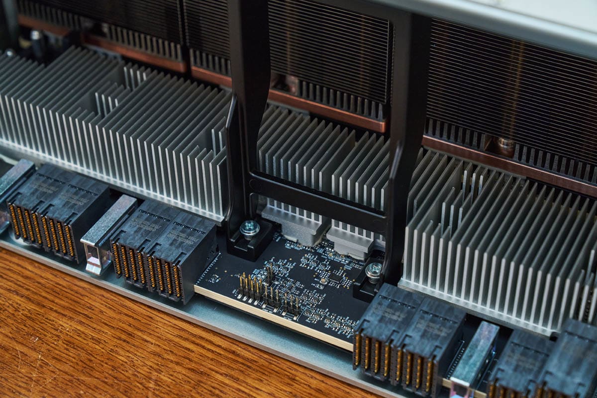 Сервер ASUS ESC A8A-E12U