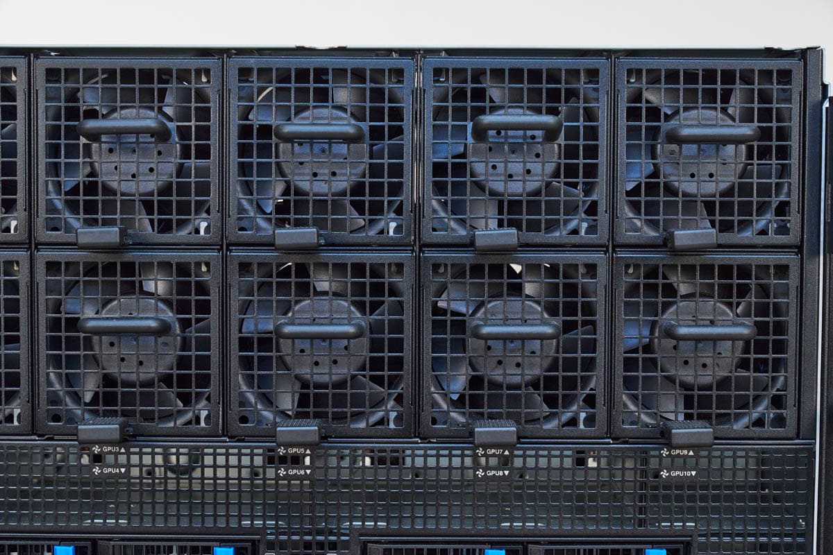 Сервер ASUS ESC A8A-E12U