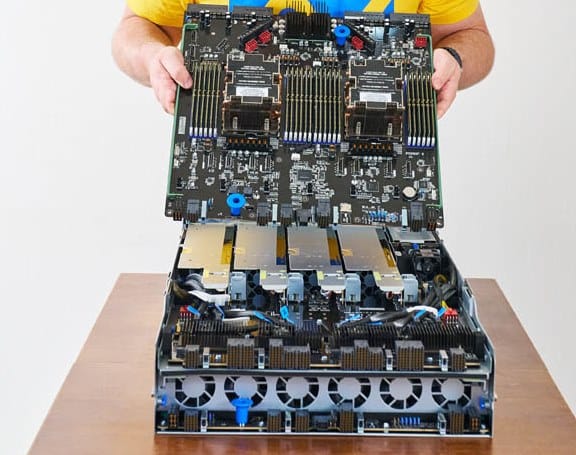 Сервер ASUS ESC A8A-E12U