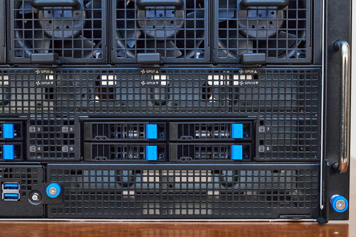 Сервер ASUS ESC A8A-E12U