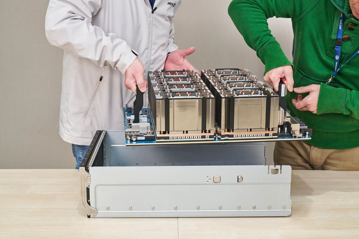 MiTAC G8825Z5 AMD Instinct MI325X