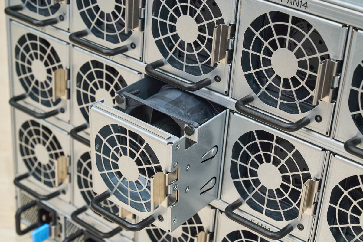 MiTAC G8825Z5 AMD Instinct MI325X