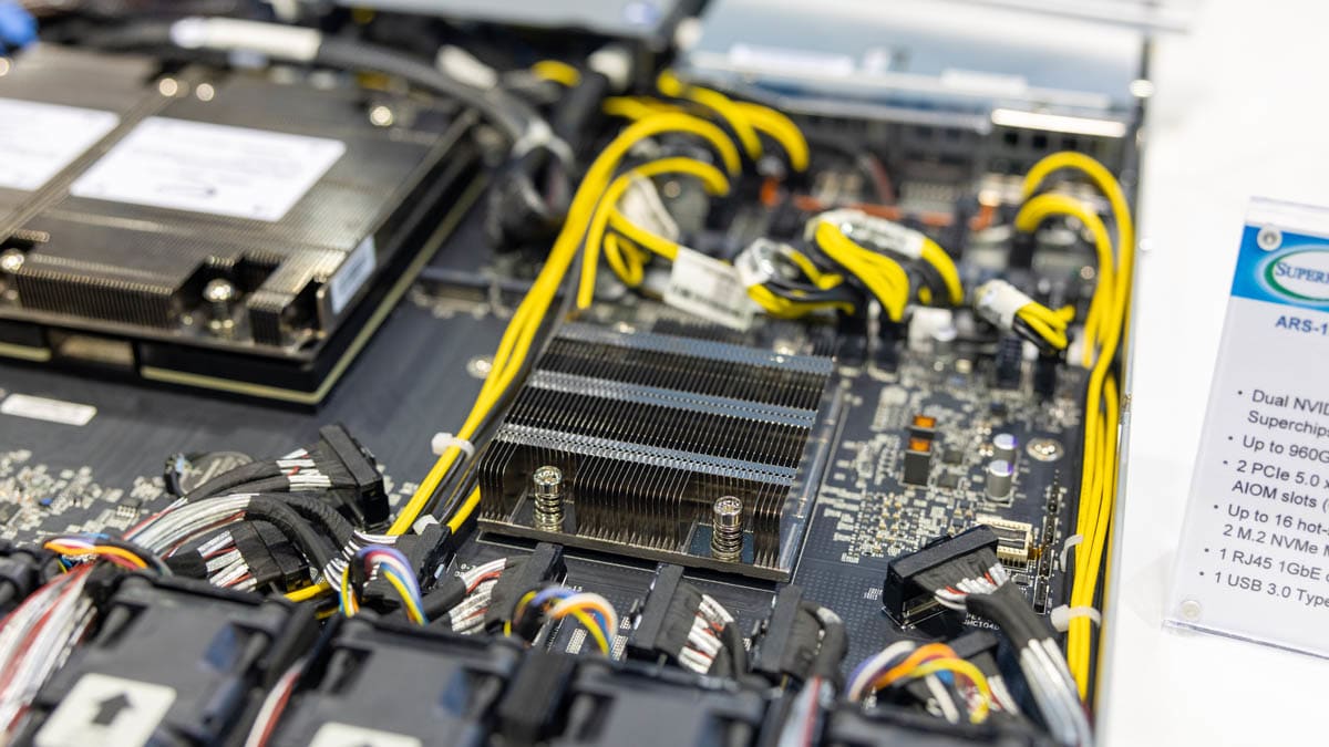 Supermicro ARS-121L-NE316R