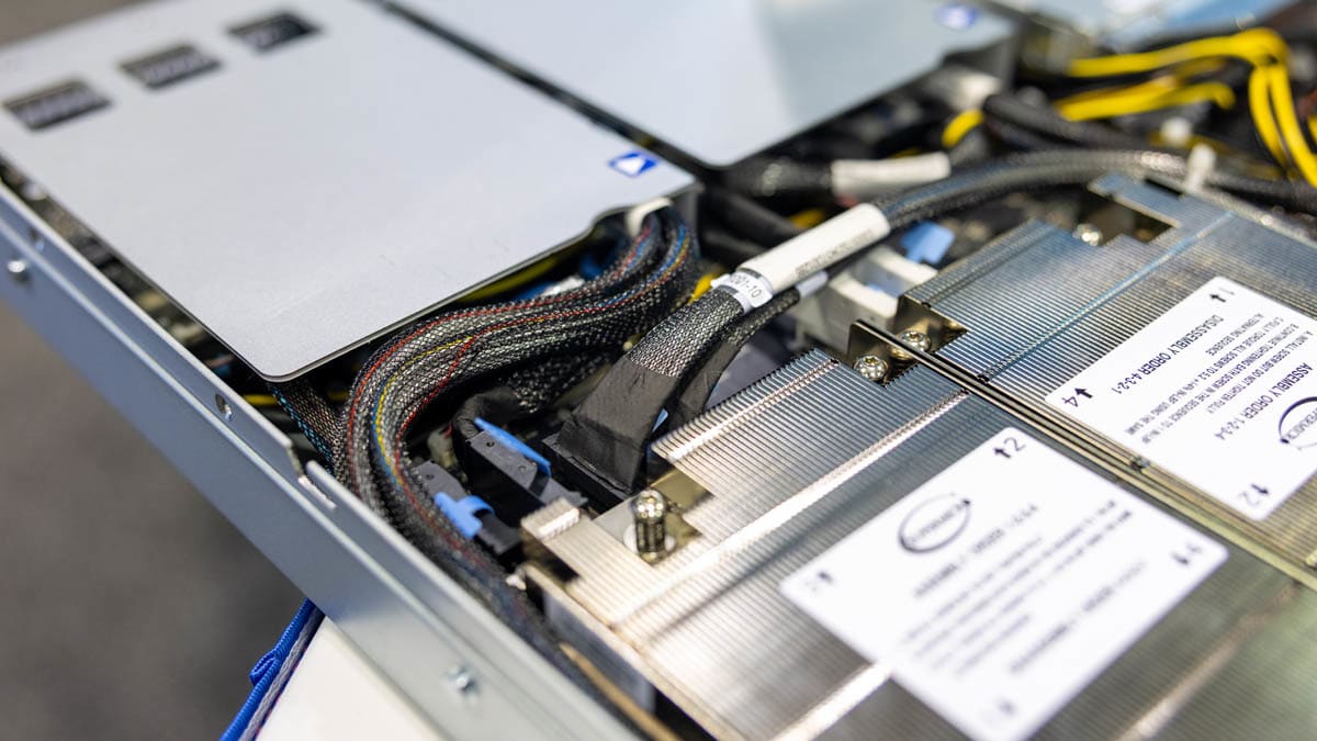 Supermicro ARS-121L-NE316R