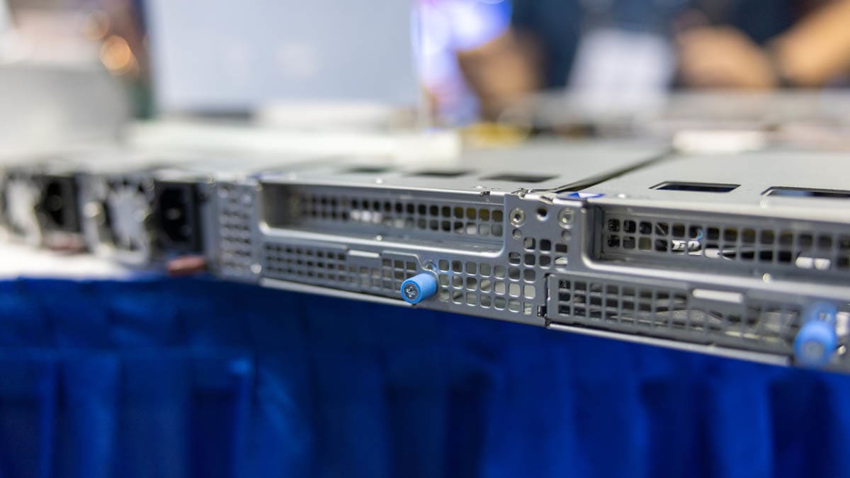 Supermicro ARS-121L-NE316R