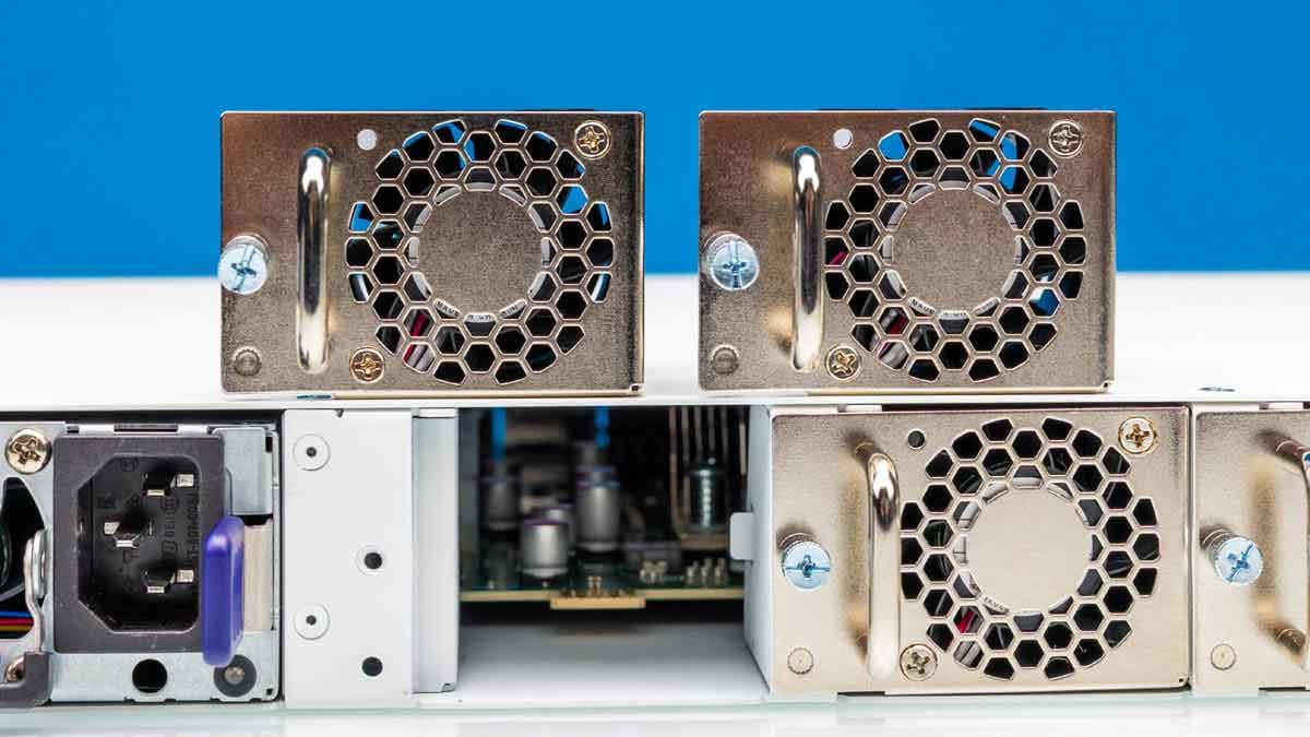 MikroTik CRS812-8DS-2DQ-2DDQ-RM