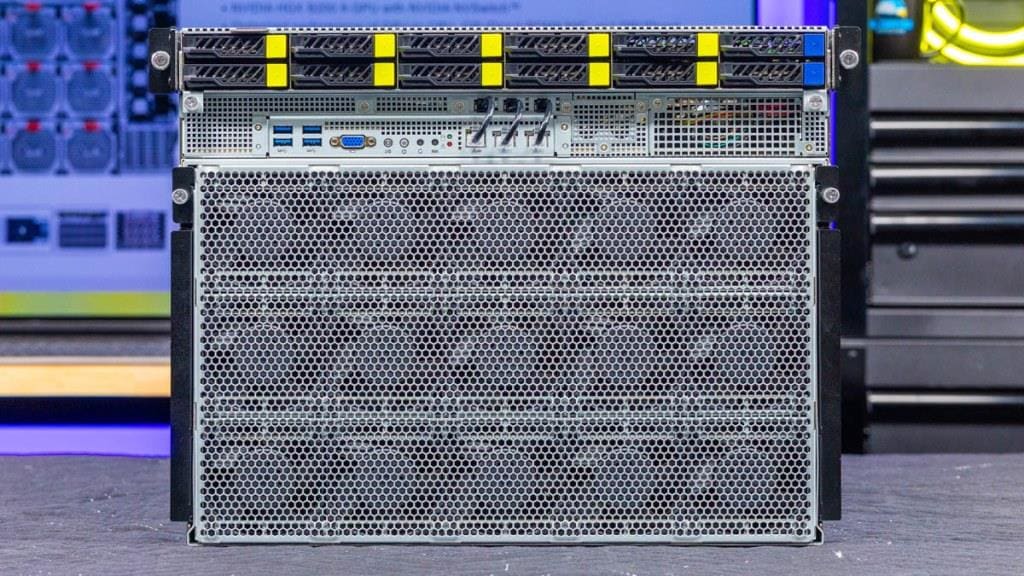ASRock Rack 8U8X-GNR2 SYN B200 на основе NVIDIA HGX B200 с 8 GPU