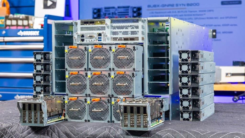 ASRock Rack 8U8X-GNR2 SYN B200 на основе NVIDIA HGX B200 с 8 GPU