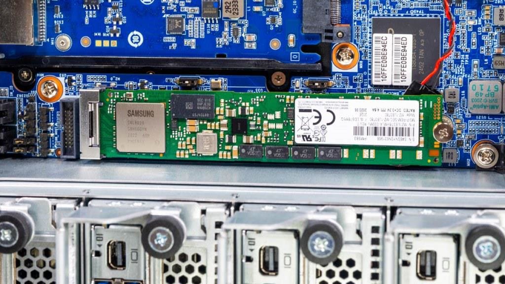 Gigabyte B343-C40-AAJ1