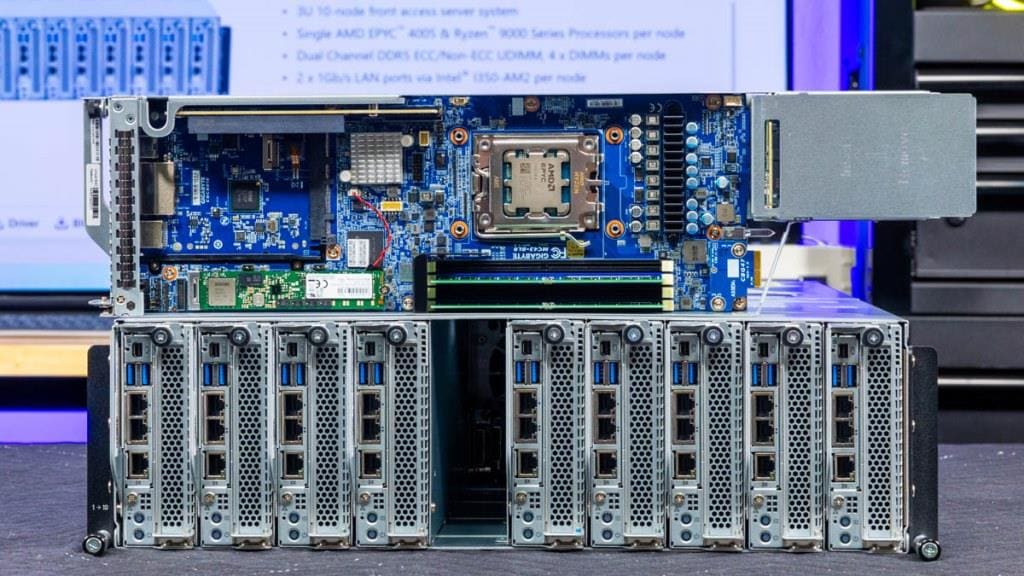 Gigabyte B343-C40-AAJ1